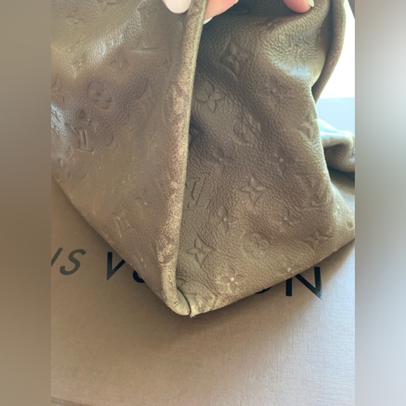 Louis Vuitton Artsy MM Monogram Empreinte Bag - Picture 16 of 16